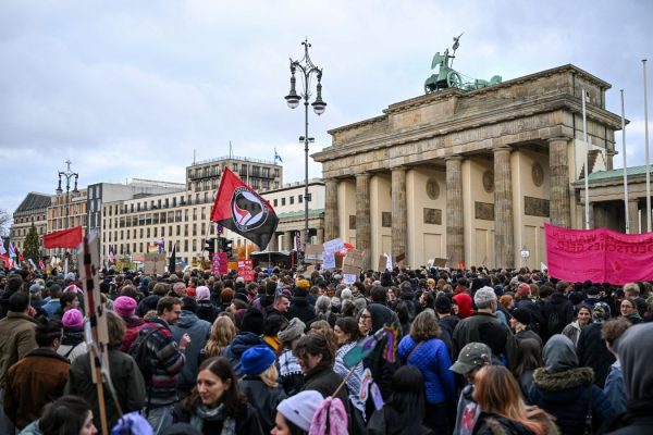 2026-10-31t164647z_1_lynxnpem9u0fi_rtroptp_4_germany-protest