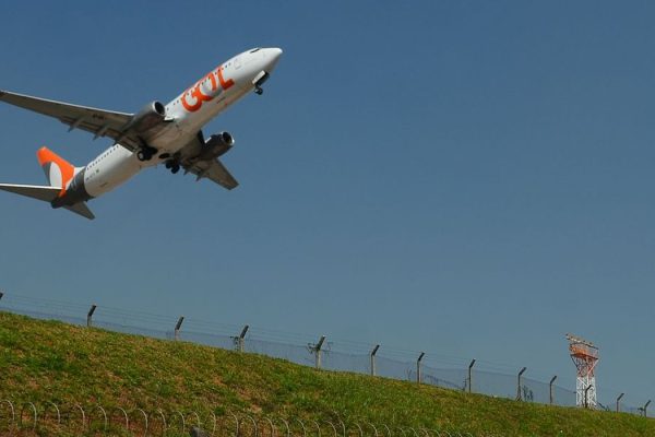aviao_decola_no_aeroporto_de_congonhas_abr_010819196625330