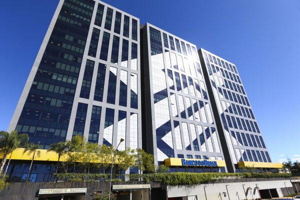 Edifício sede do Banco do Brasil, em Brasília.