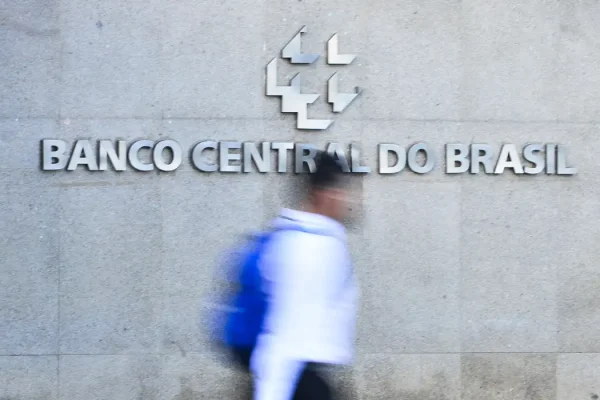 banco_central_mcajr_abr_0104222273_0-2