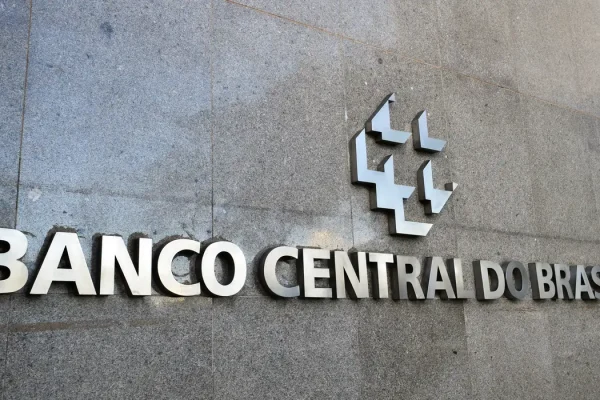 banco_central_mcajr_abr_0104222276-1