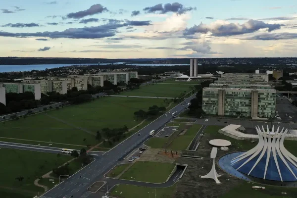 brasilia_60_anos_esplanada_dos_ministerios_0420202390_2