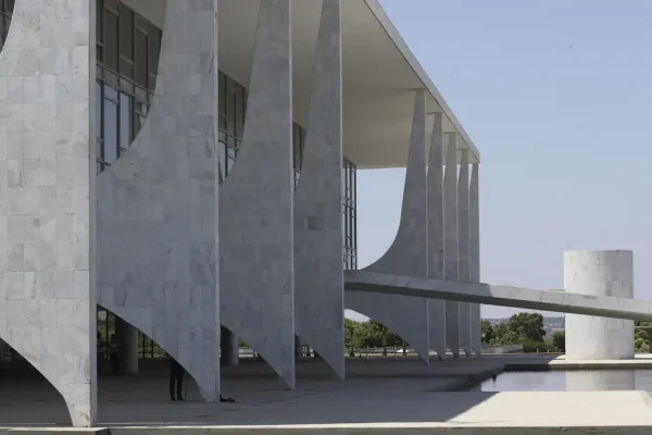 fachada_do_palacio_do_planalto_antcrz_abr_2709221136