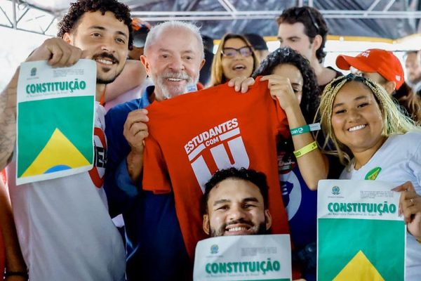 lula_com_estudantes