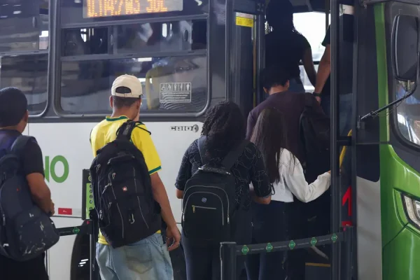 pzzb3808