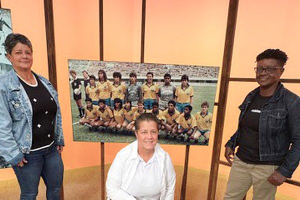 sem_censura_da_tv_brasil_recebe_pioneiras_do_futebol_feminino_a_um_ano_da_copa_do_mundo_da_modalidade_no_pais.02